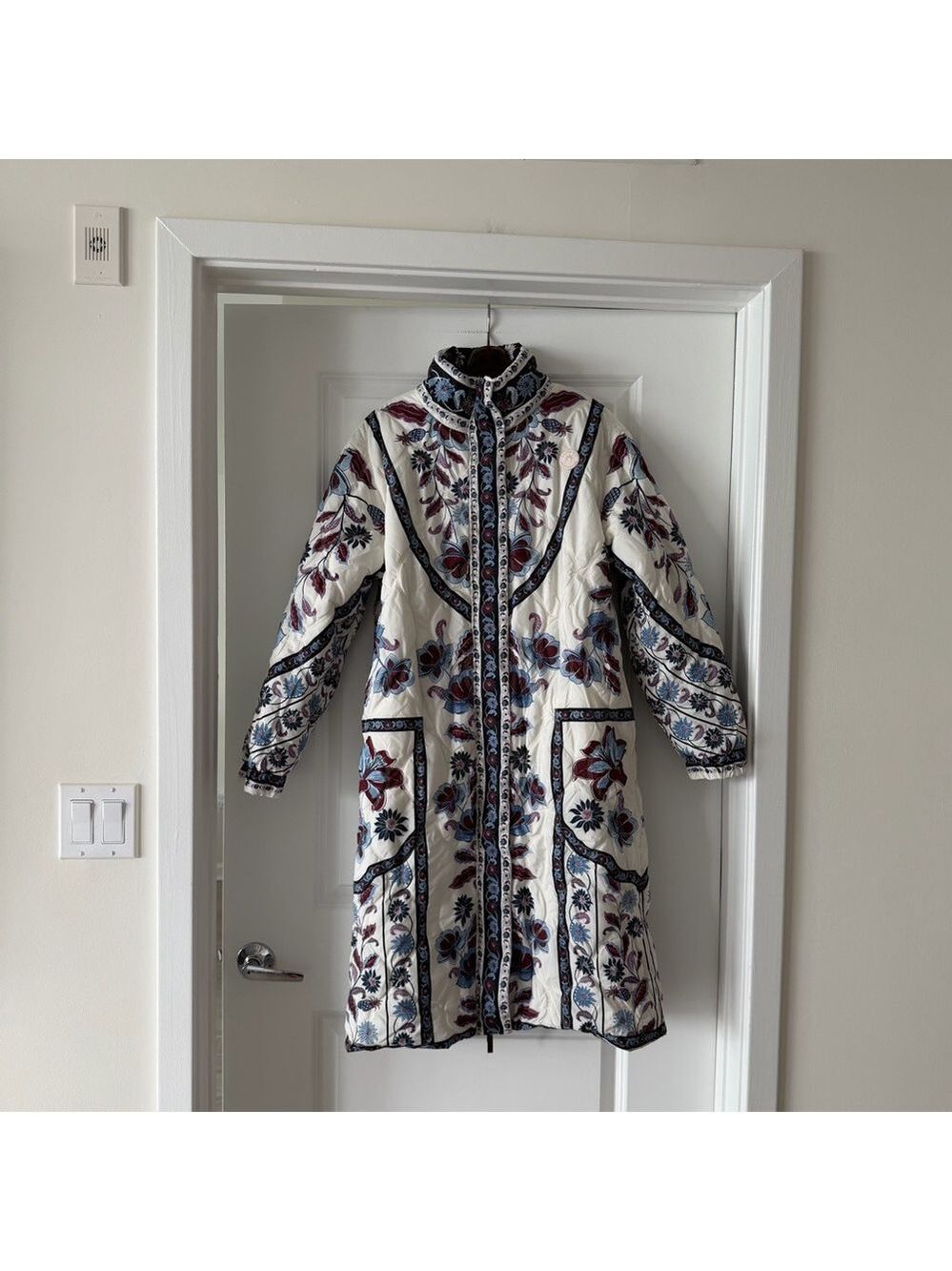 Farm Rio Black Marcelle Reversible Maxi Puffer Jacket - Picture 7 of 12
